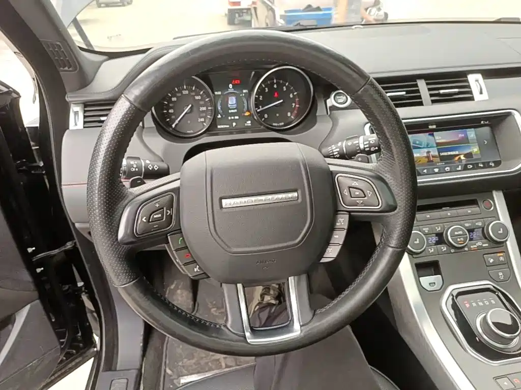 Land Rover Evoque — миниатюра 11