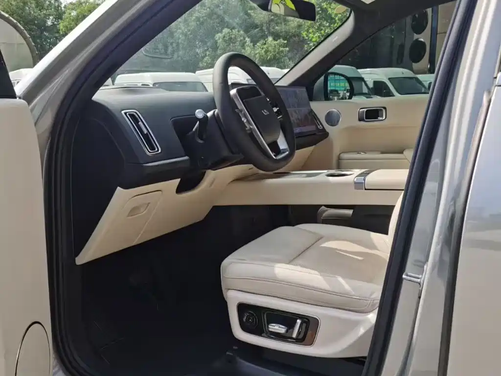 Li Auto Li L8 — миниатюра 8