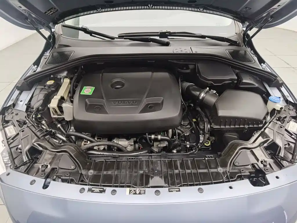 Volvo S60 — миниатюра 6