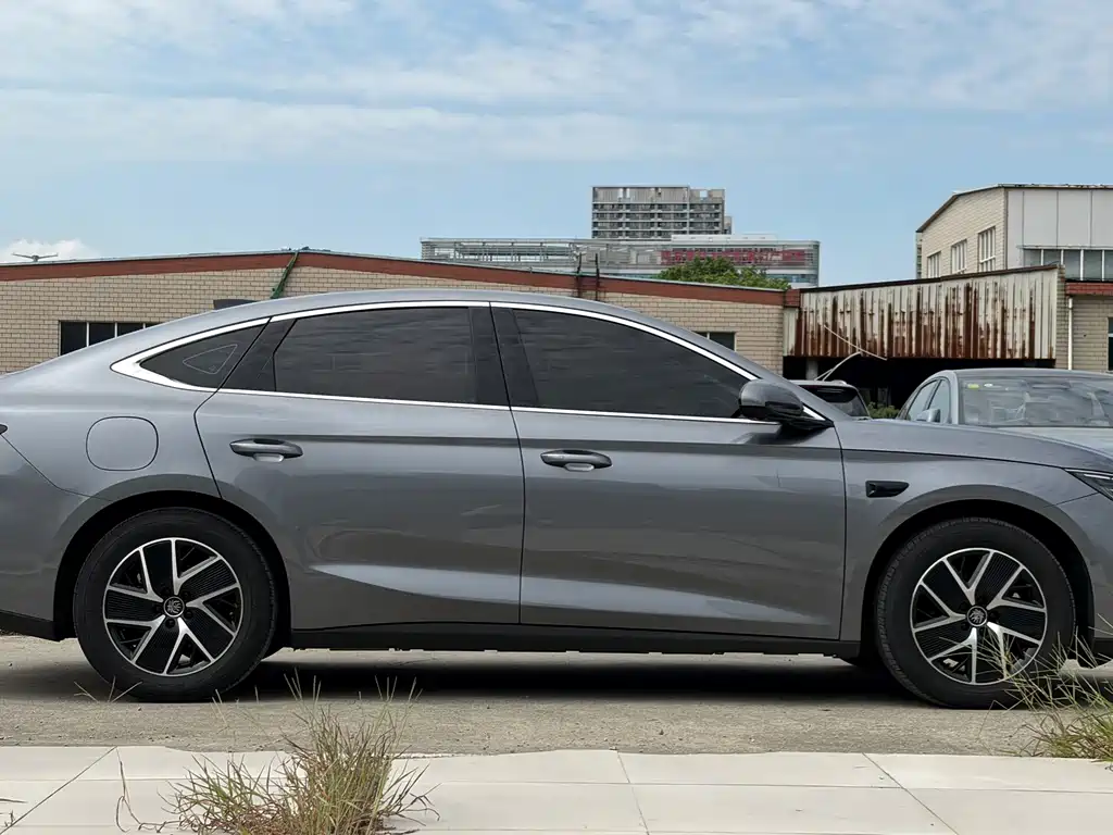BYD Qin L — миниатюра 7