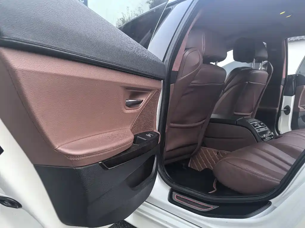 BMW 6 Series — миниатюра 27
