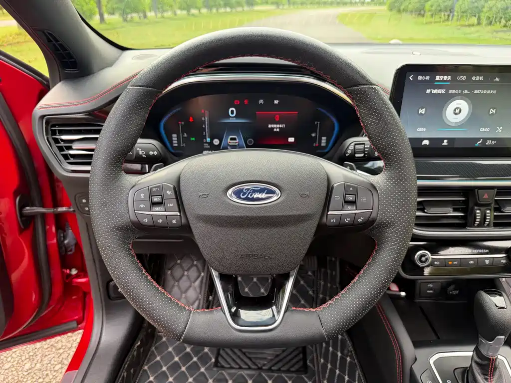 Ford Focus — миниатюра 17