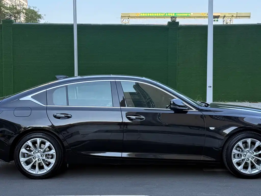 Cadillac CT5 — миниатюра 4