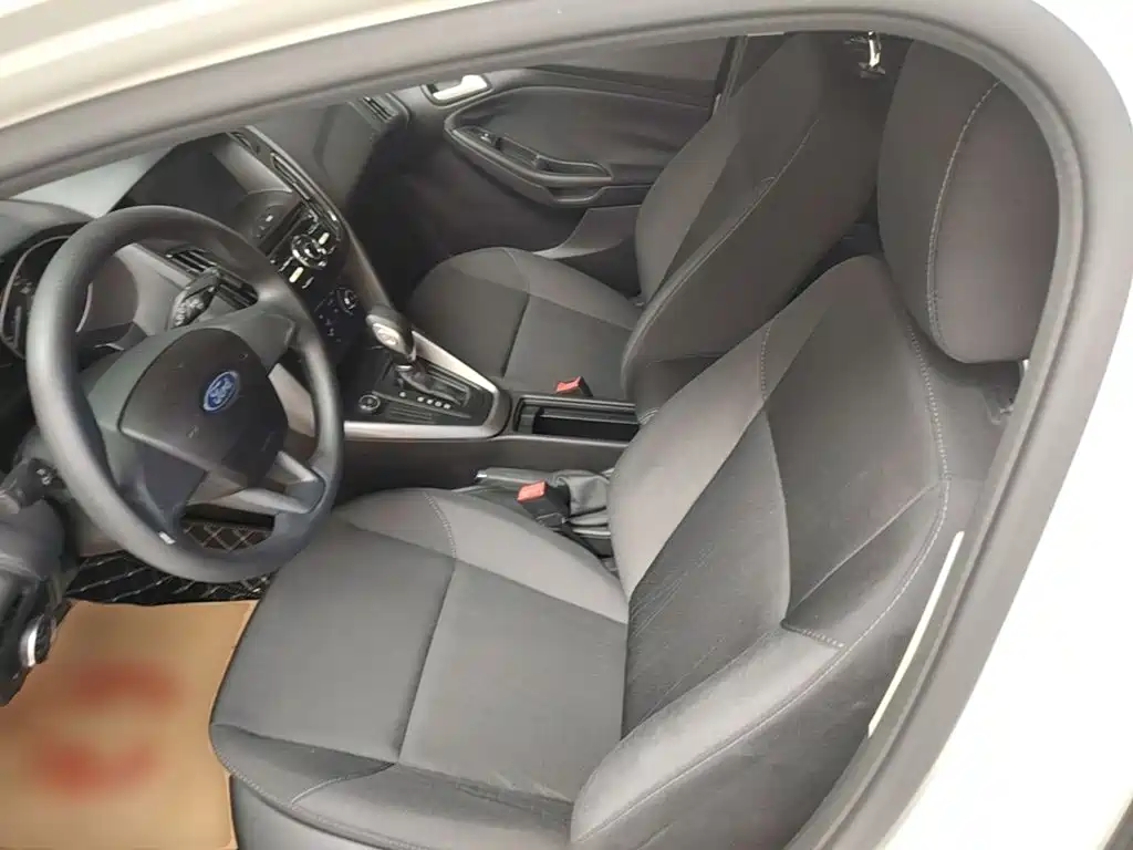 Ford Focus — миниатюра 15