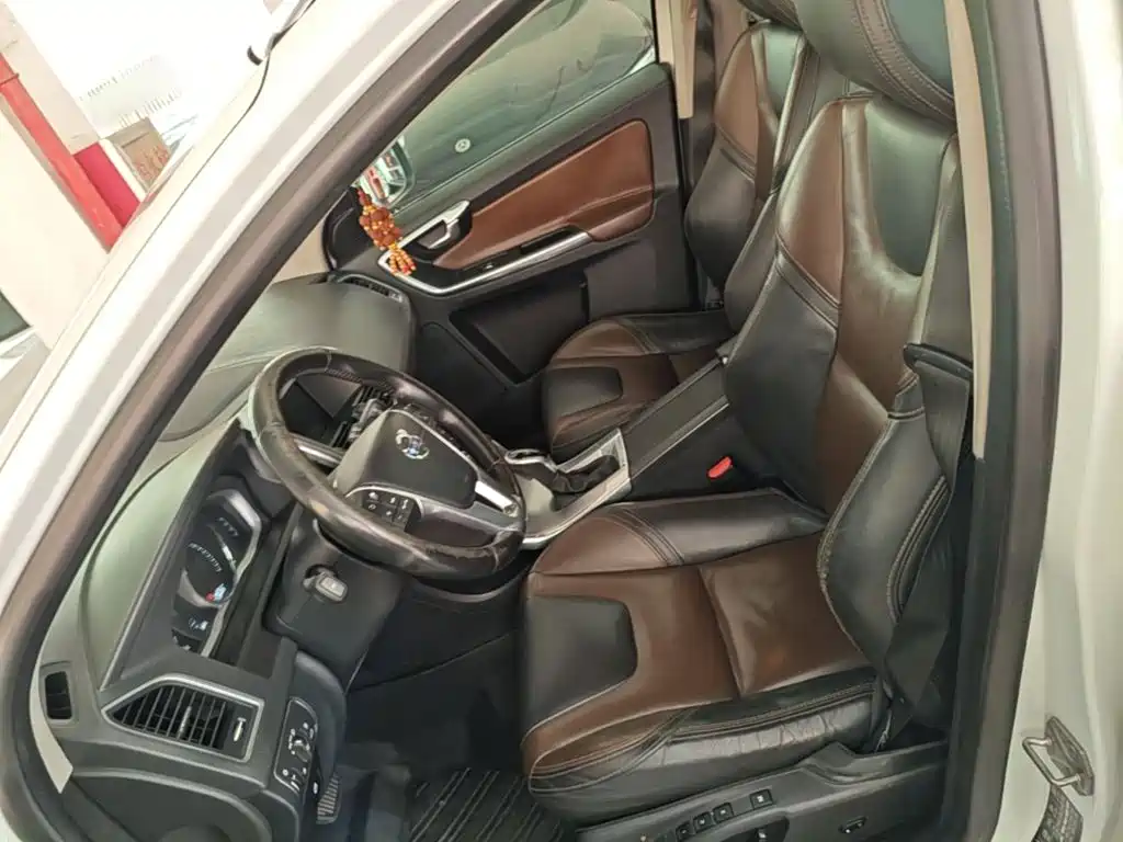 Volvo XC60 — миниатюра 15