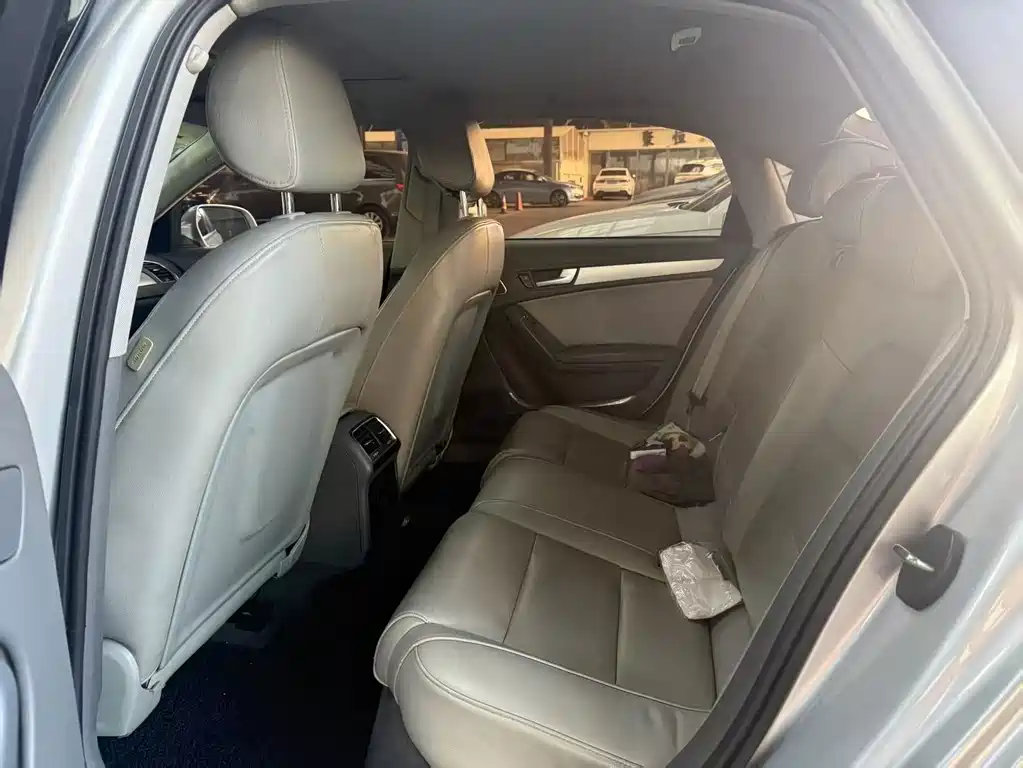 Audi A4L — миниатюра 7