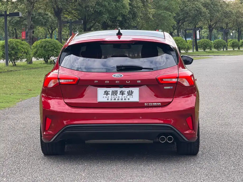 Ford Focus — миниатюра 7