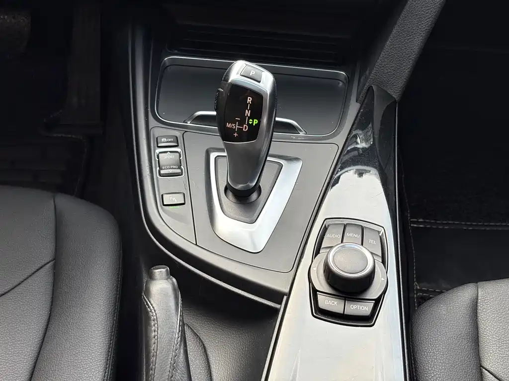 BMW 3 Series — миниатюра 11