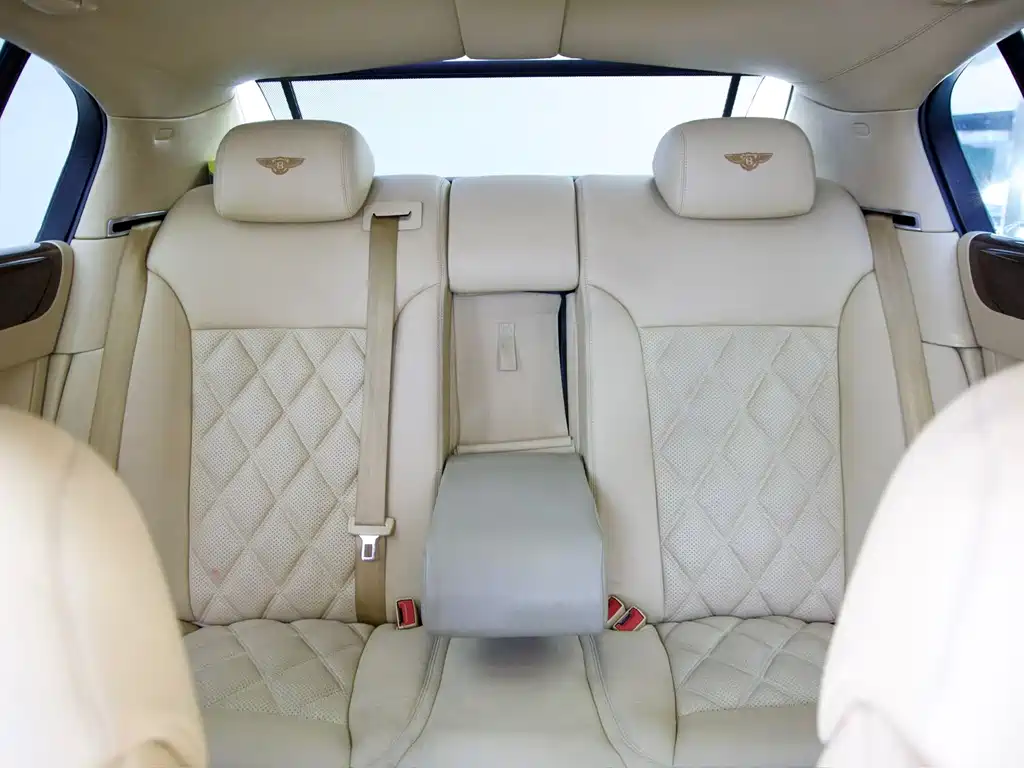 Bentley Flying Spur — миниатюра 15