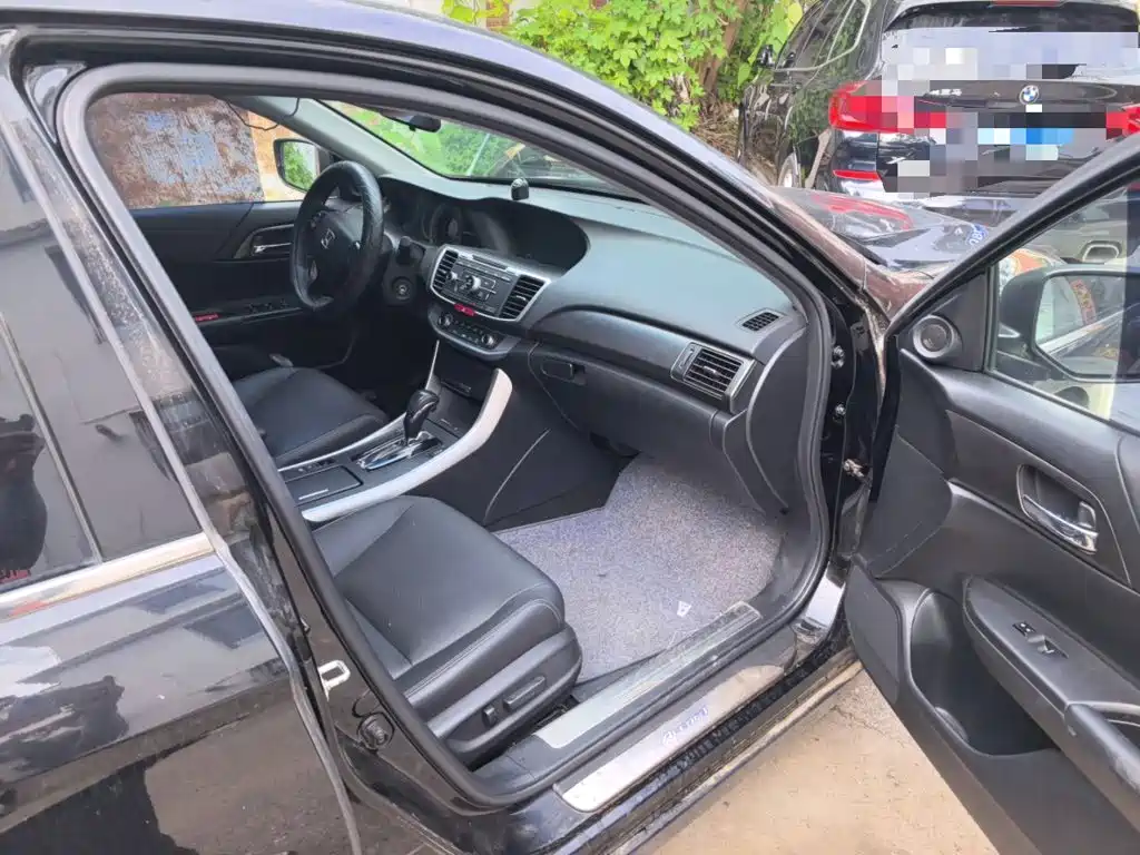 Honda Accord — миниатюра 19