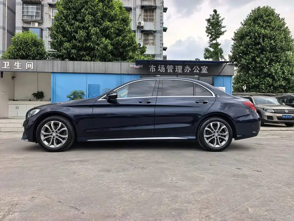 Mercedes-Benz C-Class — миниатюра 4
