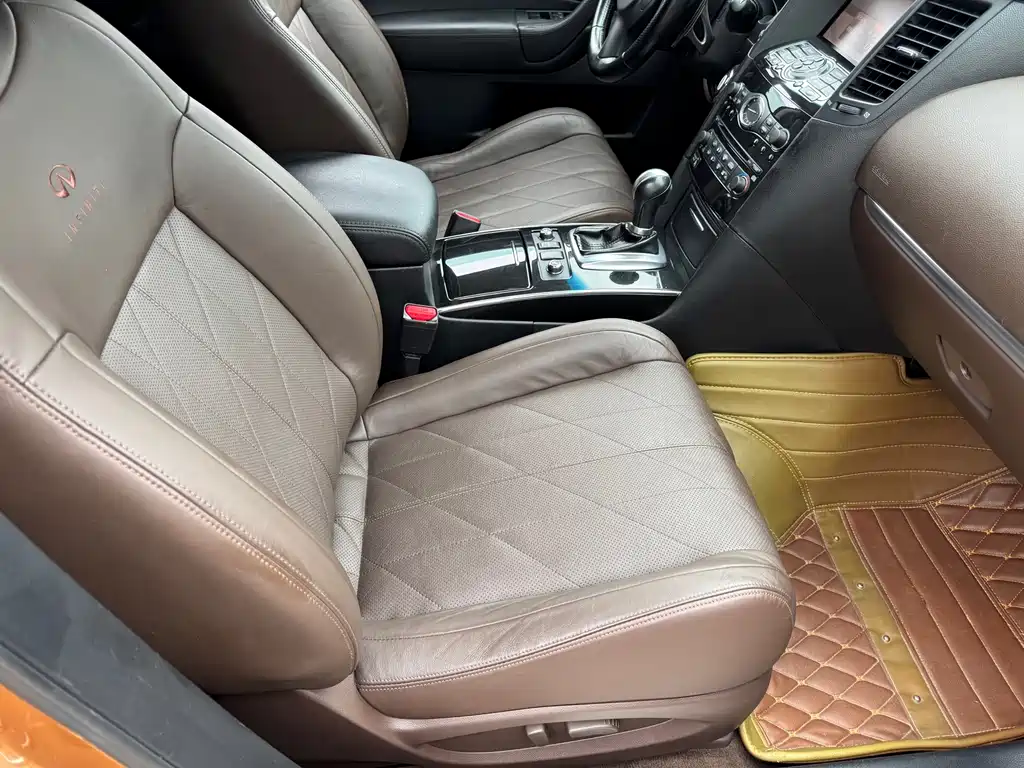 Infiniti FX — миниатюра 8
