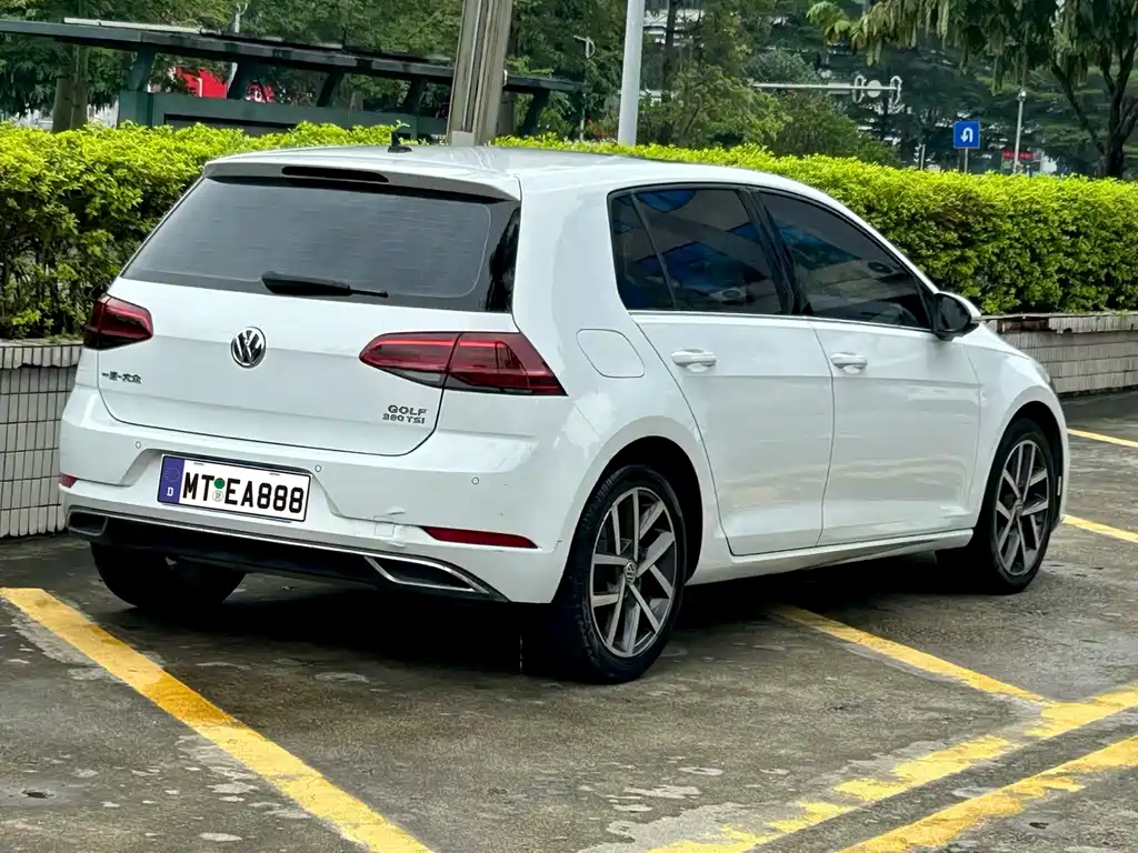 Volkswagen Golf — миниатюра 4