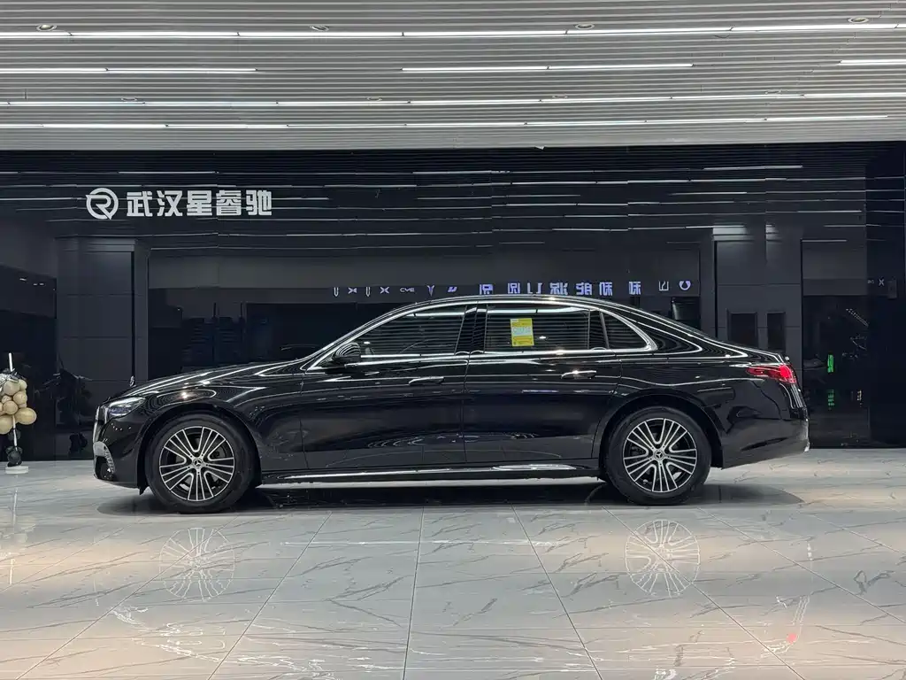 Mercedes-Benz E-Class E 2026 E 260 L