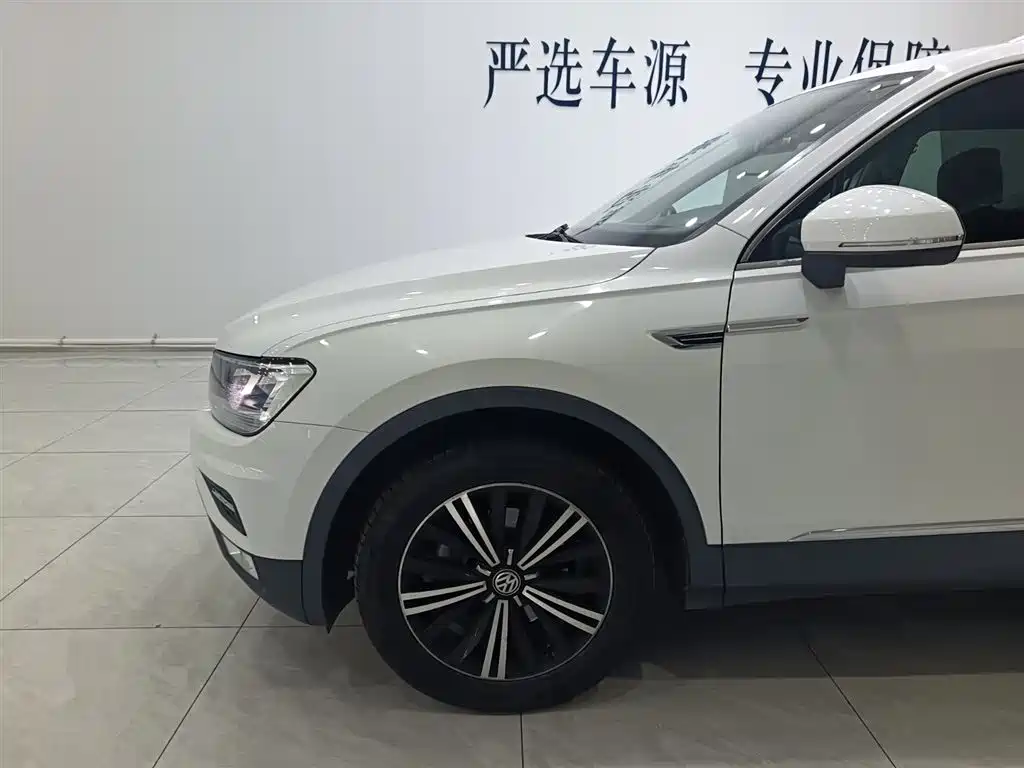 Volkswagen Tiguan L — миниатюра 5
