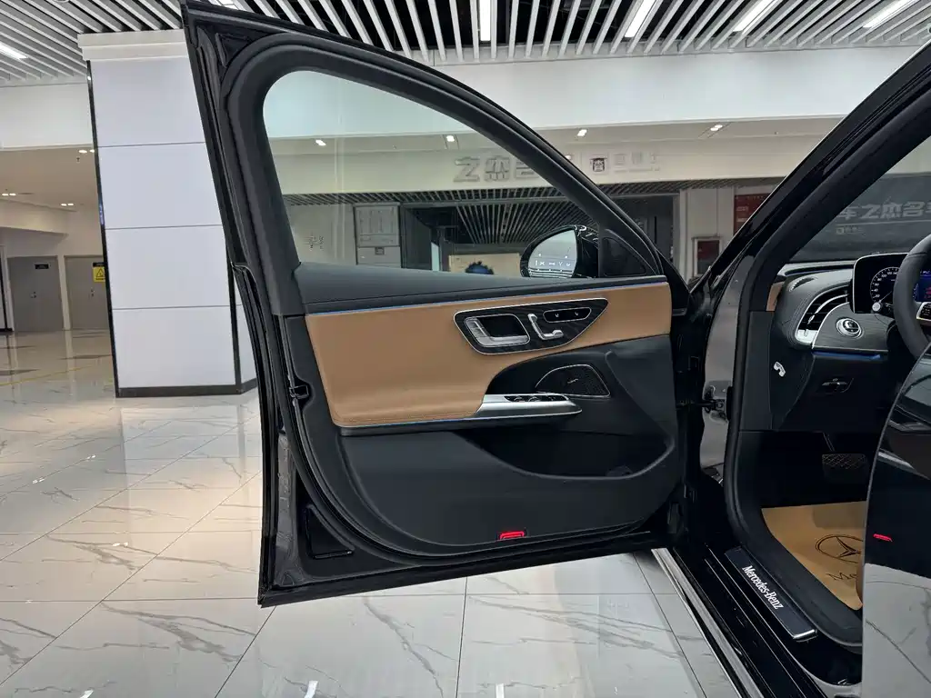 Mercedes-Benz E-Class E 2026 E 260 L