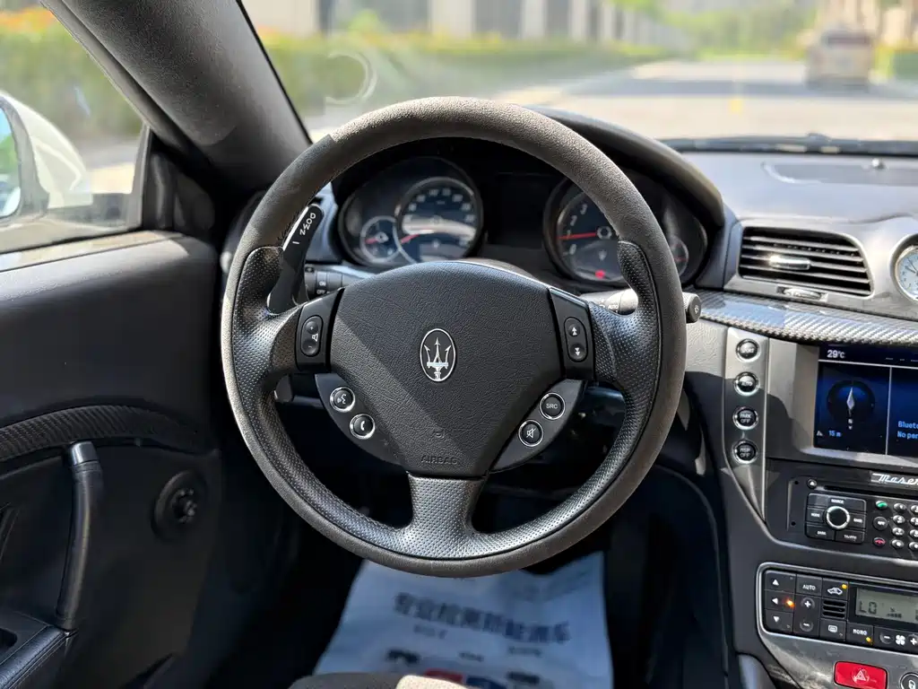 Maserati GranTurismo — миниатюра 10