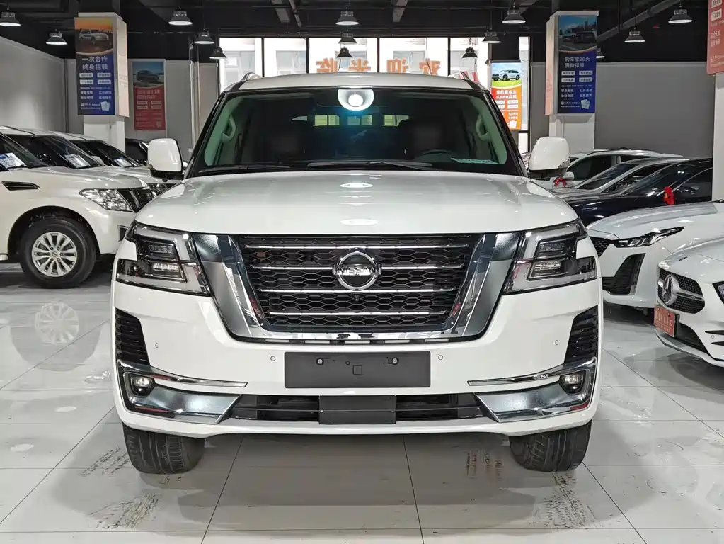 Nissan Patrol 2019 4.0L AT