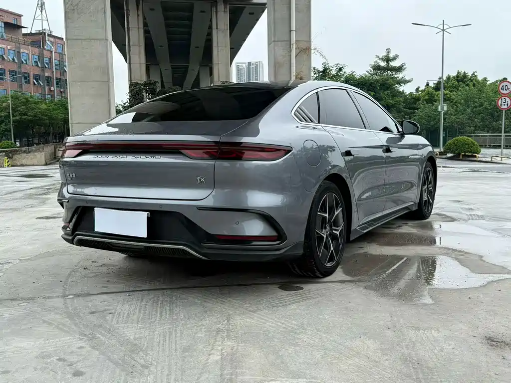 BYD Han — миниатюра 3