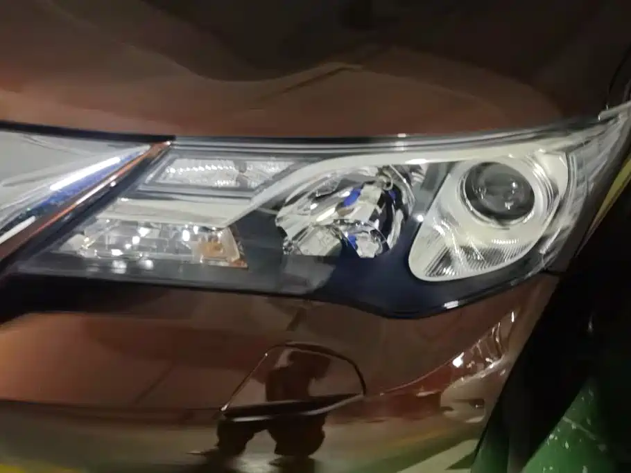 Toyota RAV4 — миниатюра 5