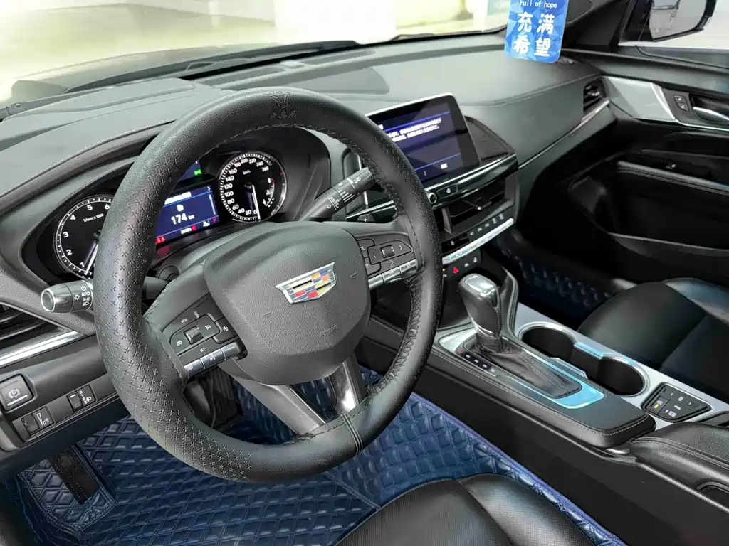 Cadillac CT4 — миниатюра 7