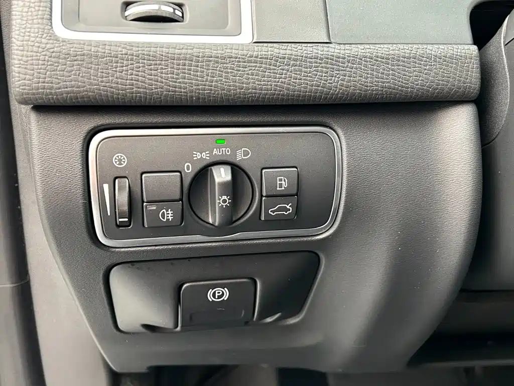 Volvo XC60 — миниатюра 16