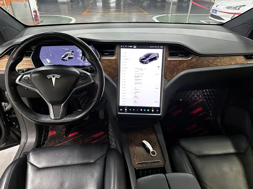 Tesla Model X — миниатюра 15