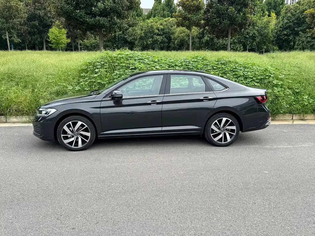 Volkswagen Sagitar — миниатюра 8