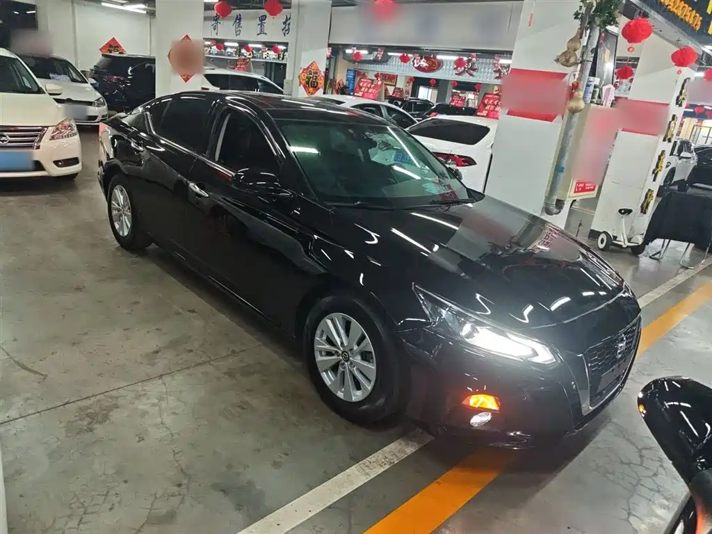 NISSAN TEANA