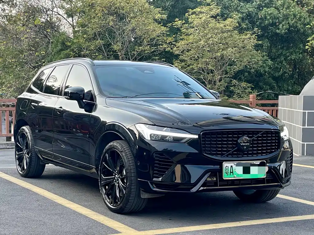 VOLVO XC60 PLUG IN HYBRID