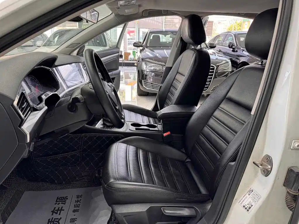 Volkswagen Bora — миниатюра 7