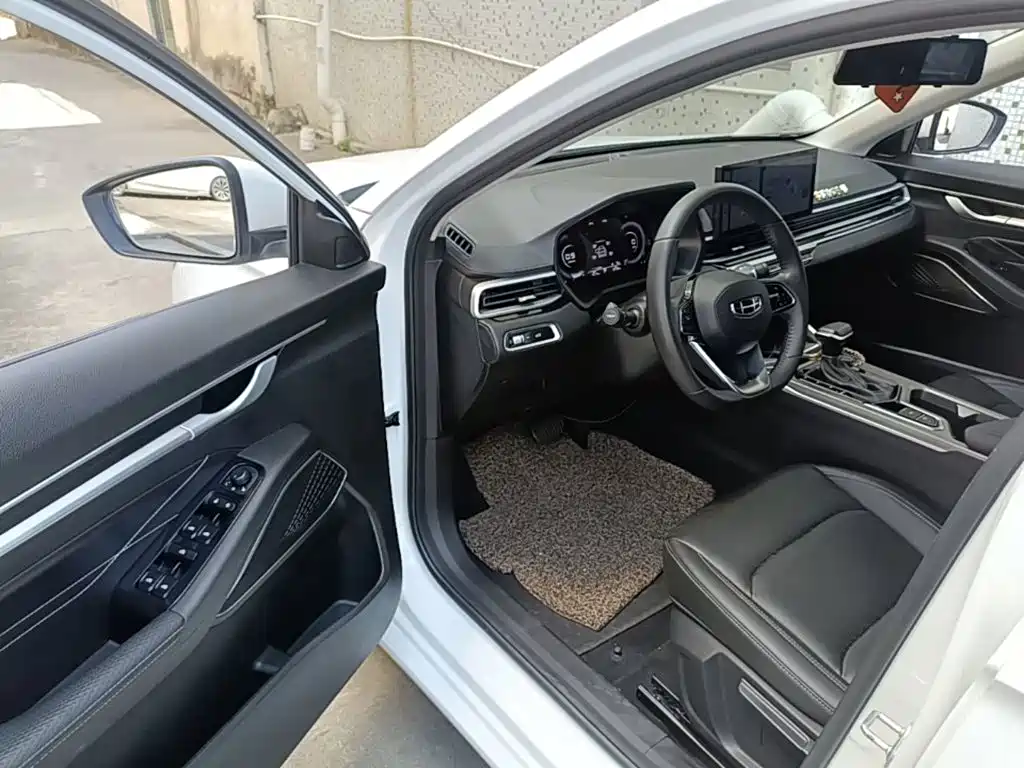 Geely Emgrand — миниатюра 16