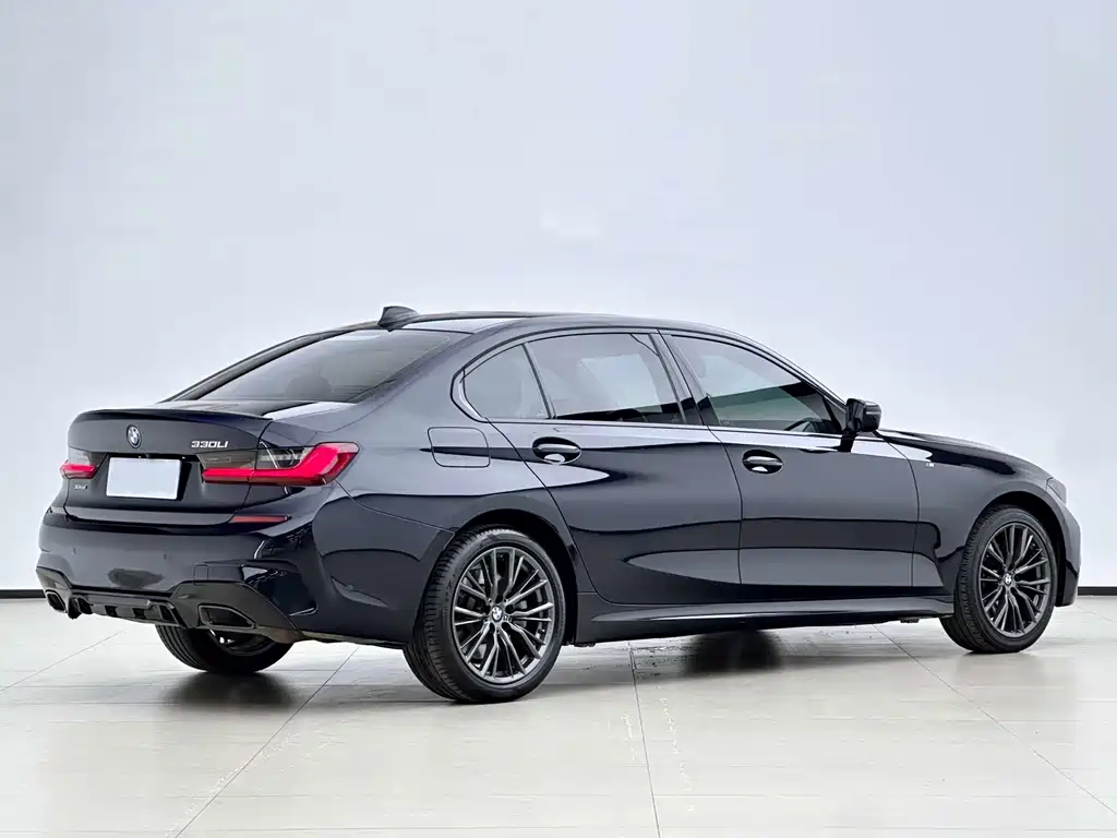 BMW 3 Series — миниатюра 2