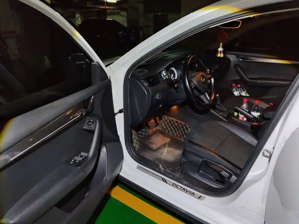 Skoda Octavia — миниатюра 14