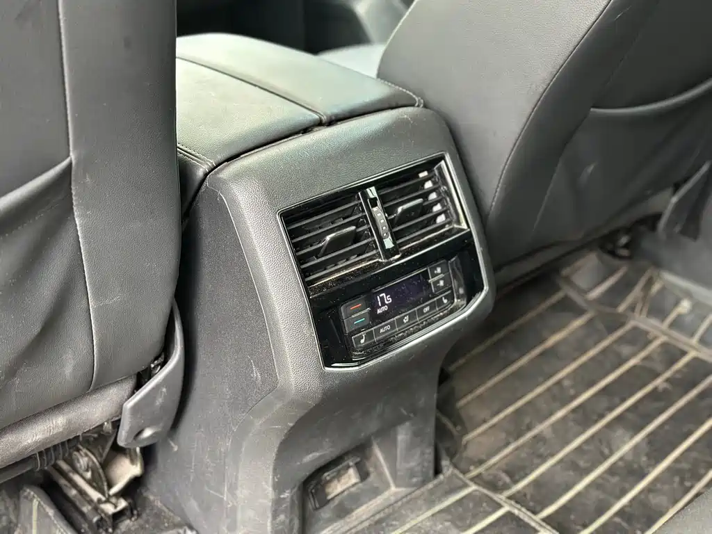 Volkswagen Teramont — миниатюра 10