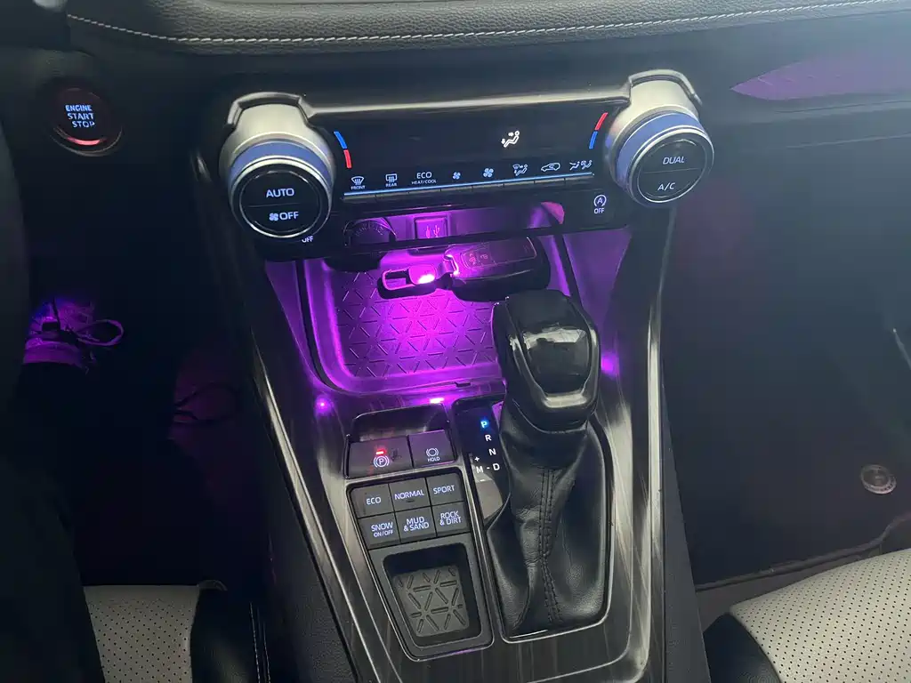 TOYOTA RAV4 RONGFANG