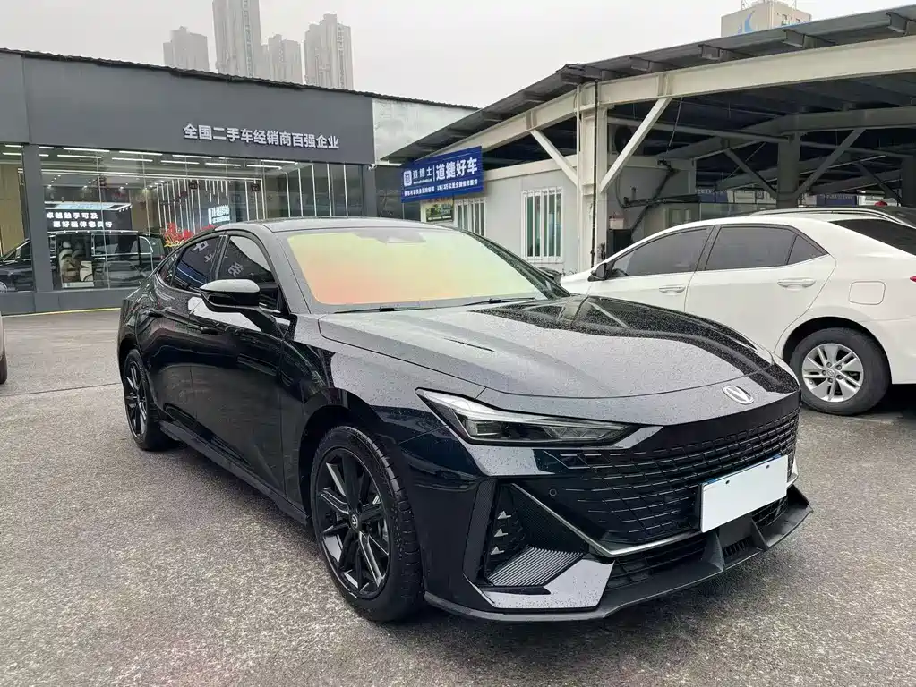 Changan UNI-V 2024