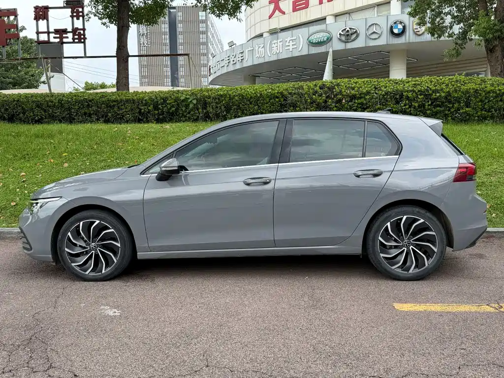 Volkswagen Golf — миниатюра 3