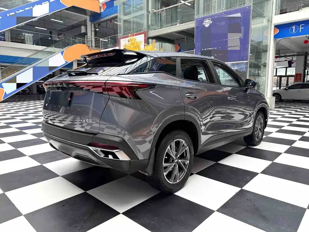 Chery Omoda — миниатюра 13