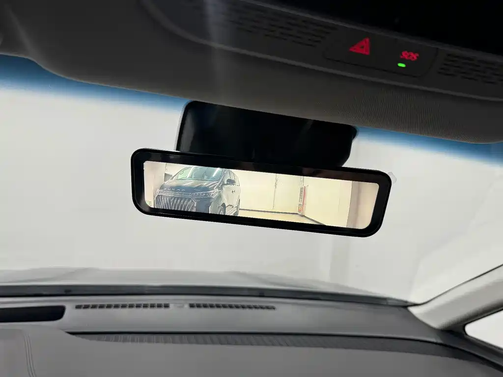 Maxus G90 — миниатюра 10