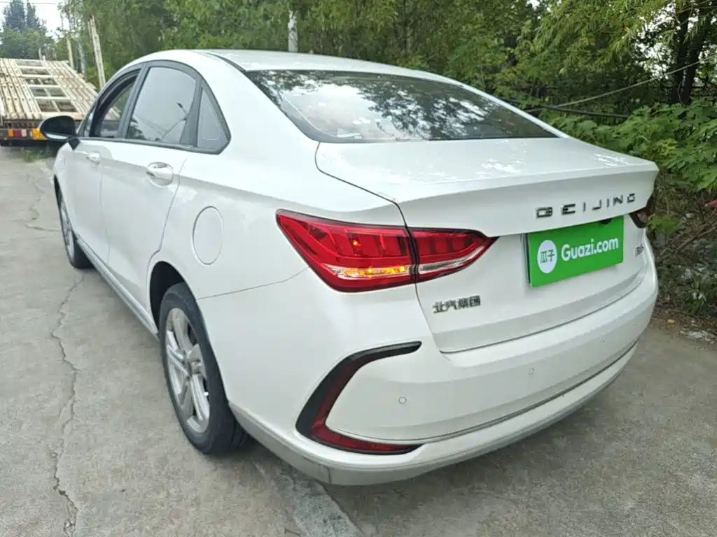 BAIC EU5 — миниатюра 5