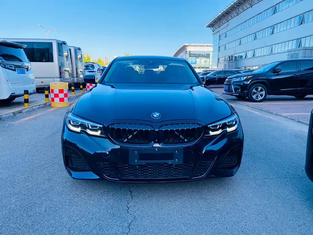 BMW 3 Series — миниатюра 2