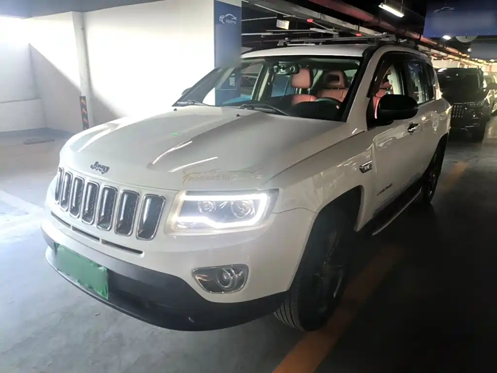 Jeep Compass (Import) 2.0L 2WD Sport