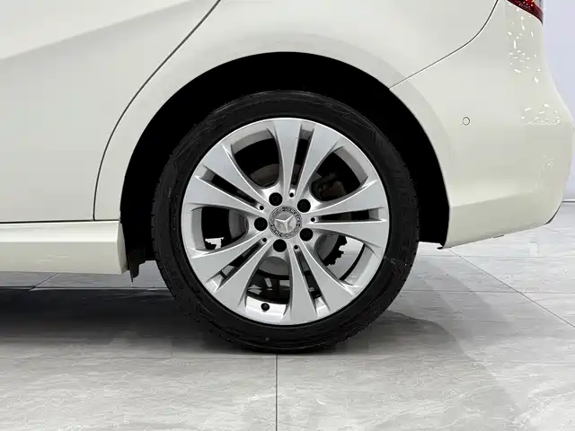Mercedes-Benz B-Class — миниатюра 12