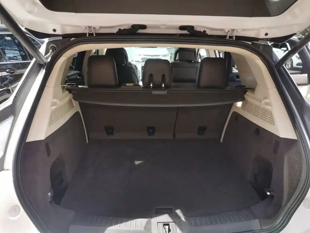 Lincoln MKC — миниатюра 19