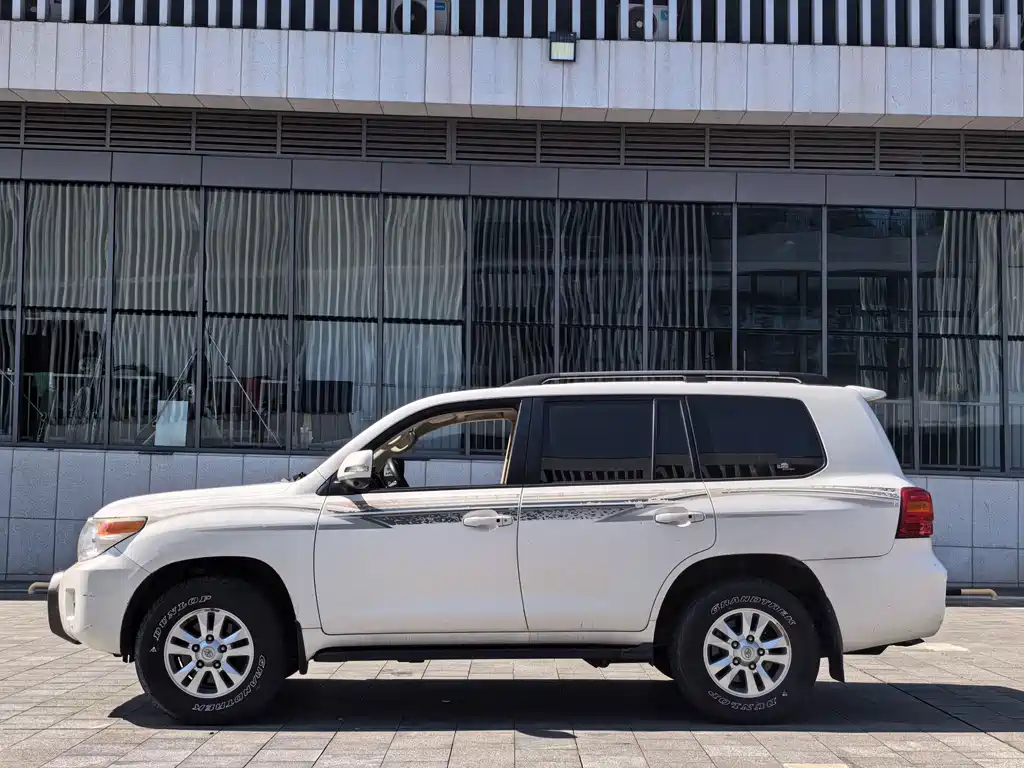 Toyota Land Cruiser 4.0L Auto VX, фото 4