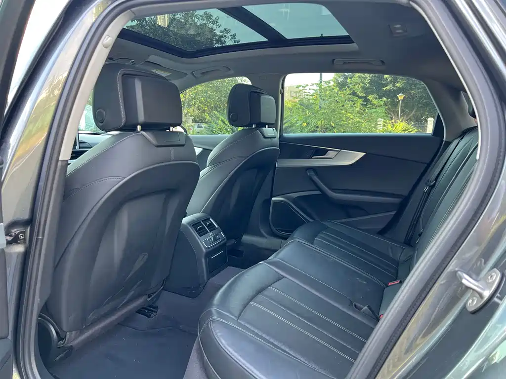 Audi A4L — миниатюра 8