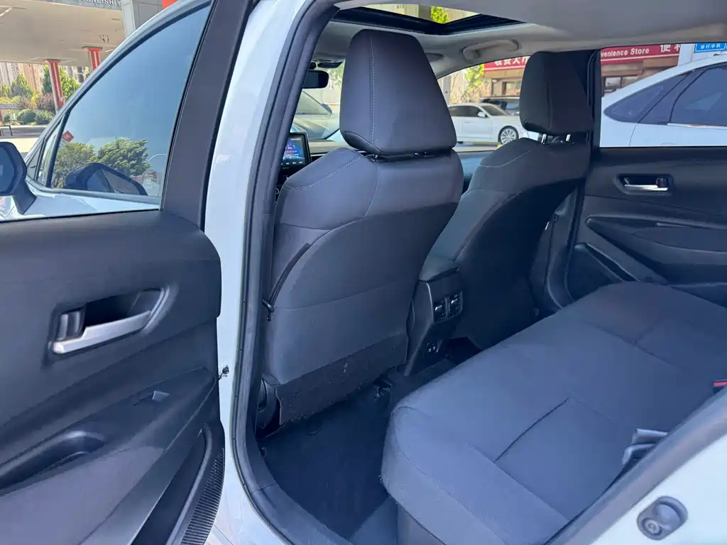 Toyota Corolla — миниатюра 14