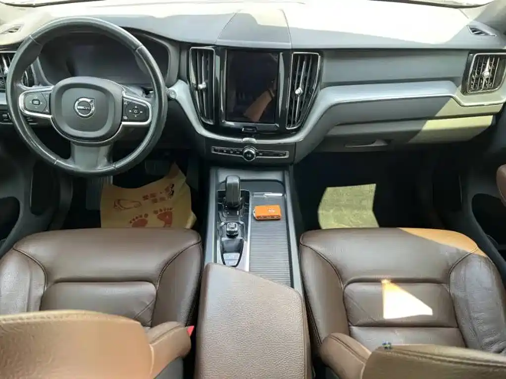 Volvo XC60 — миниатюра 5