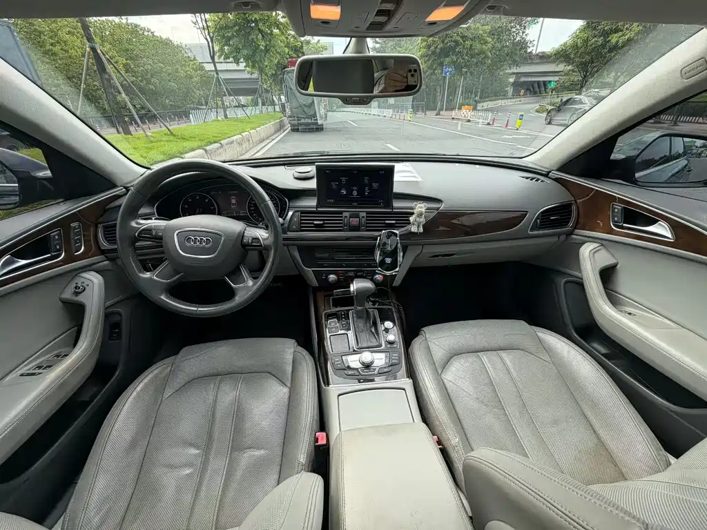 Audi A6L — миниатюра 9